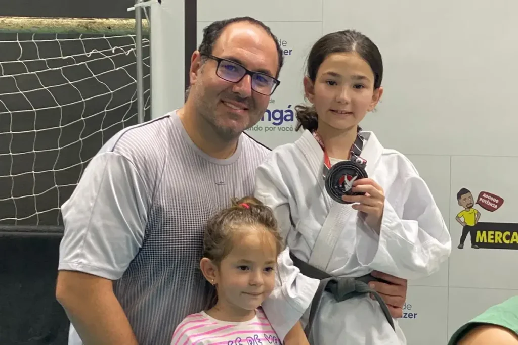 Atletas da Associação de Judô Juan Jimenez se destacam em torneio regional em Maringá