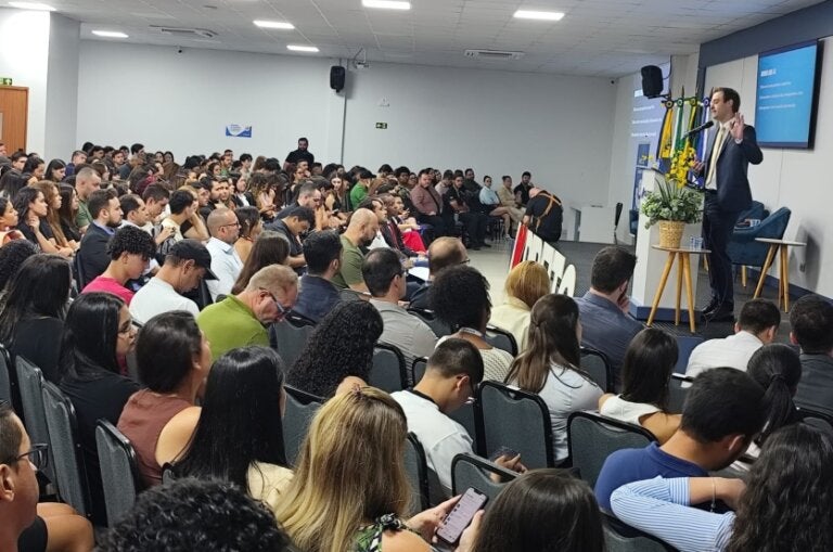 Aula Magna do curso de Direito da UniAlfa aborda o uso da inteligência artificial