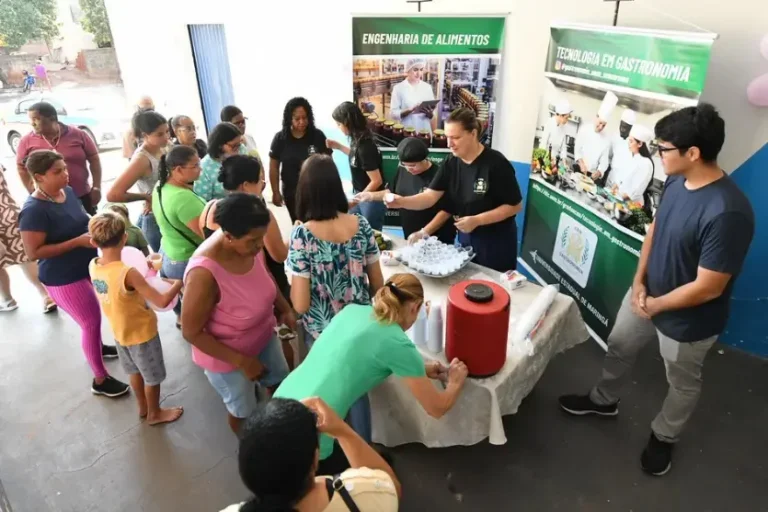 Ação no Banco de Alimentos de Umuarama marca Dia da Mulher