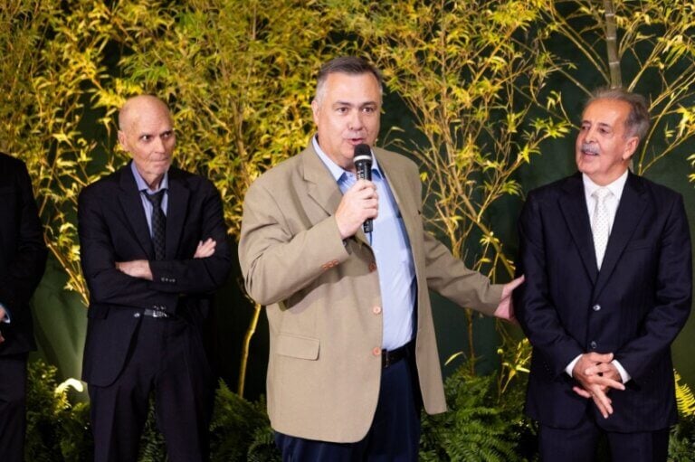 Beto Preto participa de formatura de Residência Médica do Hospital Cemil