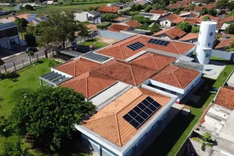 Programa de R$ 23 milhões leva energia solar a escolas do Noroeste do Paraná