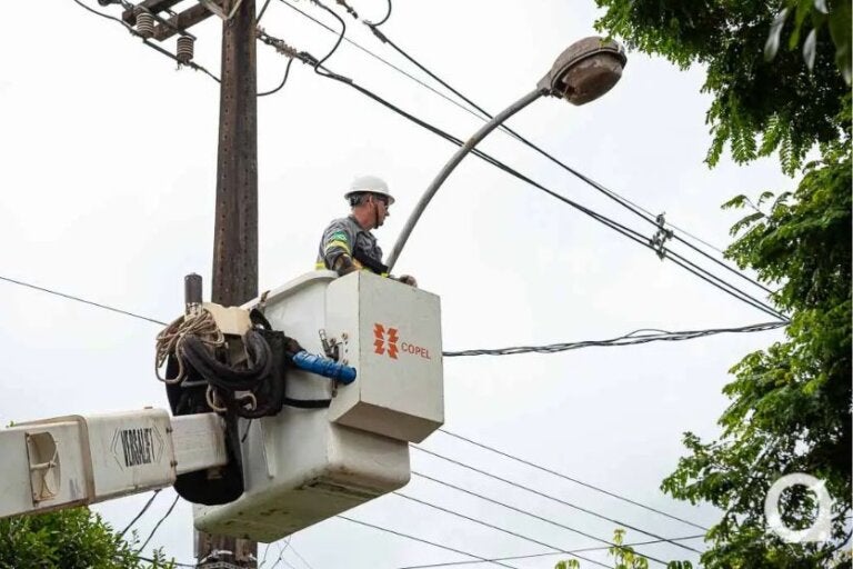 Interrupções programadas de energia afetam áreas urbanas e rurais de Umuarama
