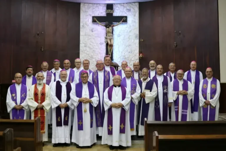 Diocese de Umuarama participa da Assembleia dos Bispos do Paraná em Ponta Grossa