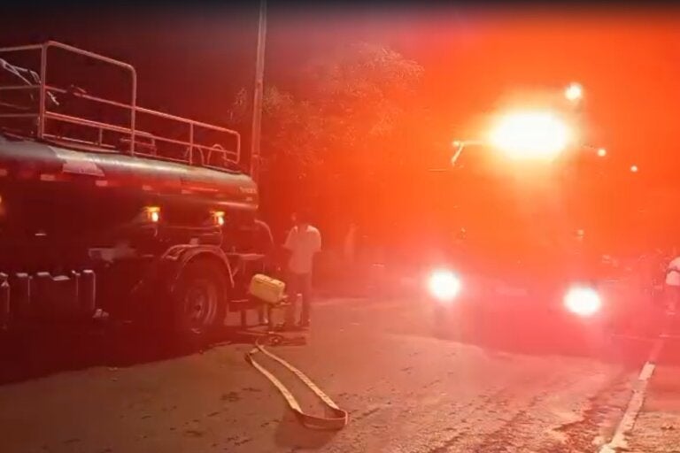 Homem incendeia casa da ex por não aceitar término do relacionamento, em Esperança Nova