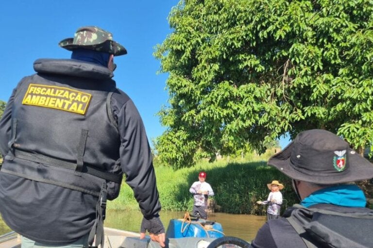 IAT apreende 222 quilos de peixe e aplica R$ 169 mil em multas durante a Piracema