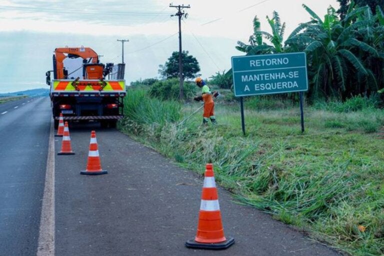 Serviços de pavimentação e sinalização atingem rodovias da região; saiba mais