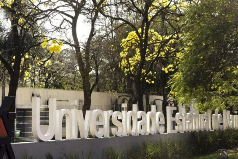 Polícia investiga aluno de Tapejara por suspeita de fraude em exame de acesso à UEM
