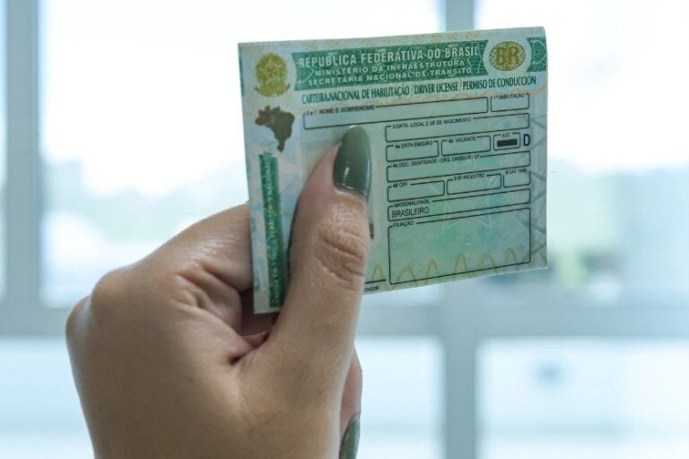 Detran-PR divulga lista da CNH Social com 4 mil selecionados para primeira habilitação