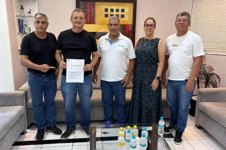 Prefeito Pedro Coelho anuncia reajuste salarial para servidores municipais de Goioerê