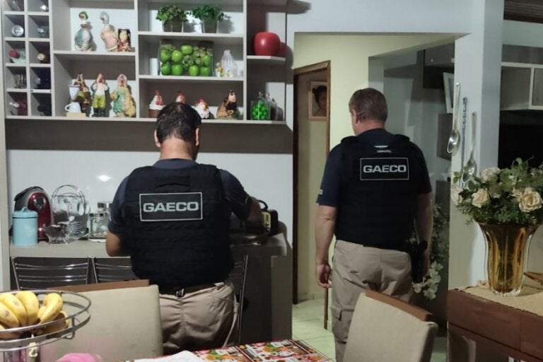 Operação Off Label denuncia policial e mulher por comércio de medicamentos proibidos no PR