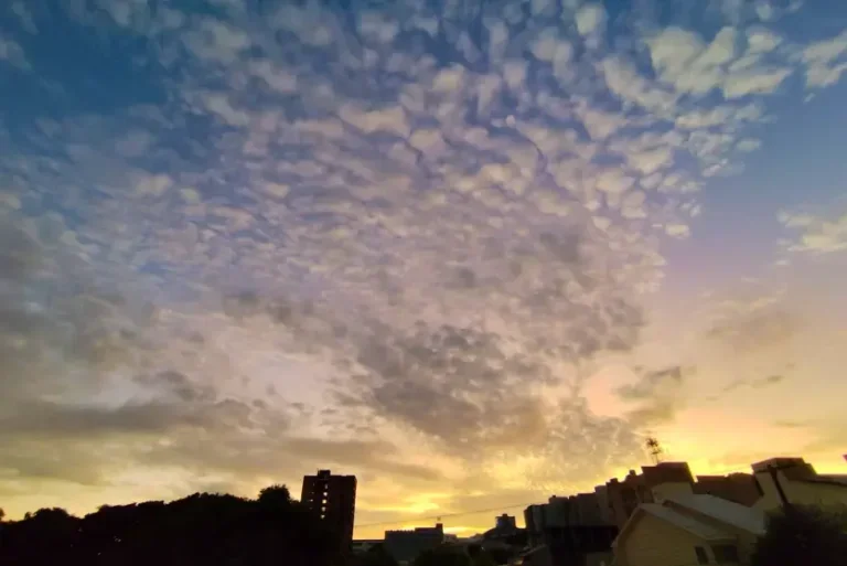 Calor segue em Umuarama, mas frente fria irá derrubar temperaturas e trazer chuva na próxima semana