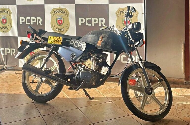Polícia Civil prende jovem por adulteração com motocicleta com placa ilegível
