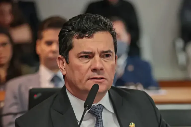 Presidente do PL e 53 prefeitos do Paraná deixam o partido após a chegada de Sérgio Moro