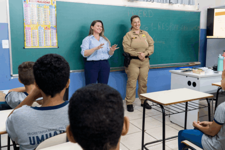 Proerd inicia trabalho de prevenção às drogas e à violência em escolas de Umuarama