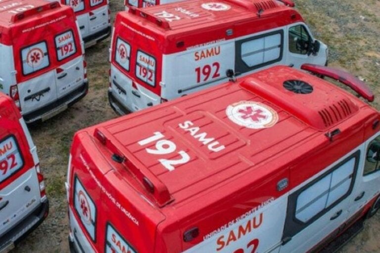 Umuarama recebe ambulância do Samu em pacote de investimentos do governo federal