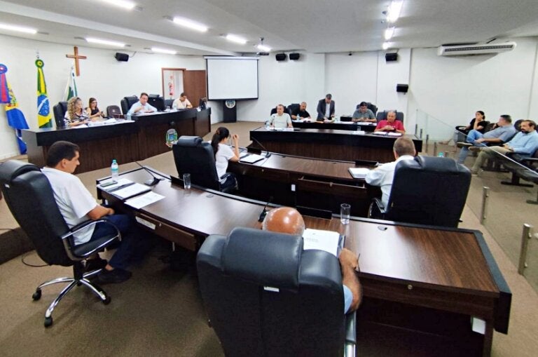 Sessão na Câmara de Umuarama tem 3 projetos aprovados