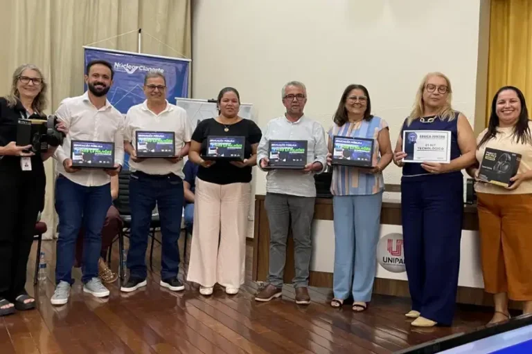 Tuneiras do Oeste recebe kit tecnológico do programa Indica Paraná