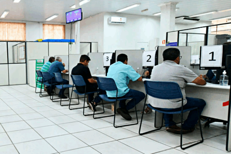 Terça-feira começa com 160 vagas na Agência do Trabalhador de Umuarama