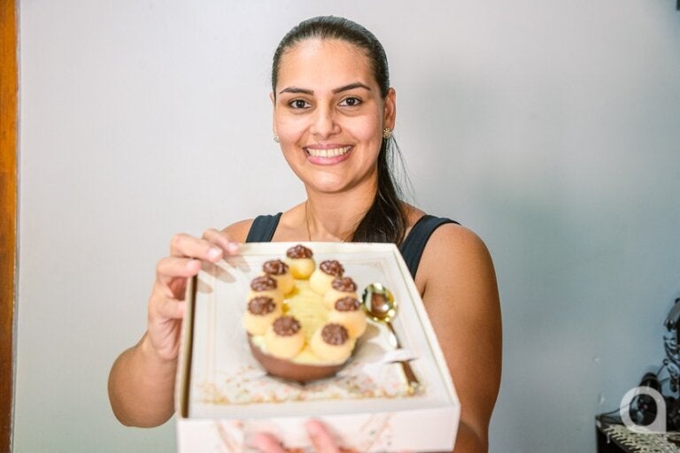 Paixão pelo chocolate vira renda extra e aposta em ovos de Páscoa