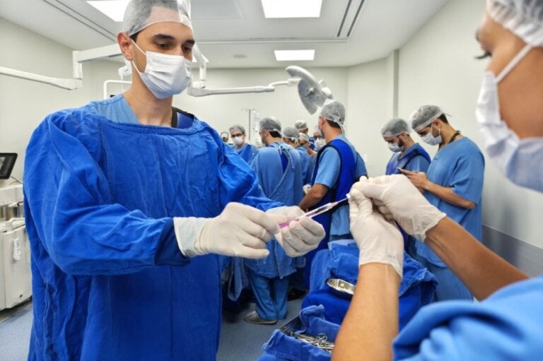 Paraná soma 8 aplicações de polilaminina para pacientes com paraplegia e tetraplegia