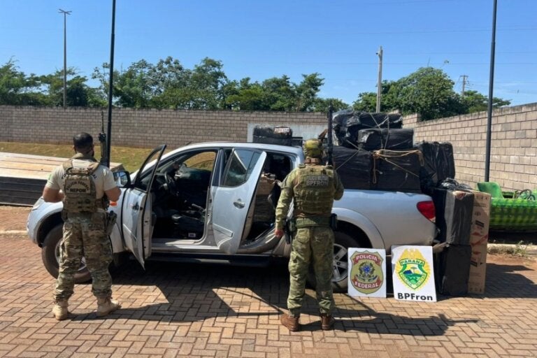 Mais de R$ 300 mil em cigarros do Paraguai são apreendidos pelo BPFron e PF em Altônia