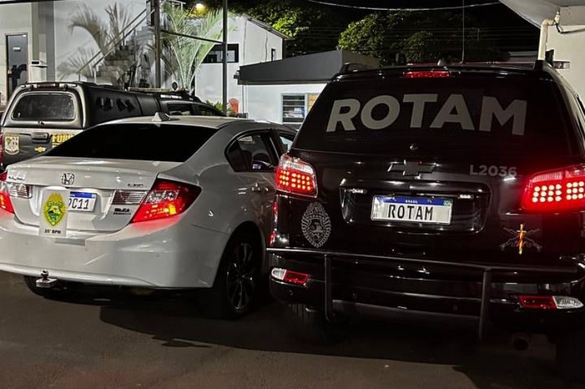 Honda Civic dublê é recuperado pela Rotam em Umuarama; condutor foi preso
