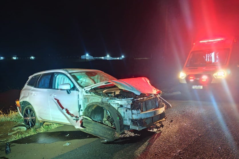 Condutor fica ferido em acidente envolvendo carro com placas de Ivaté na PR-486