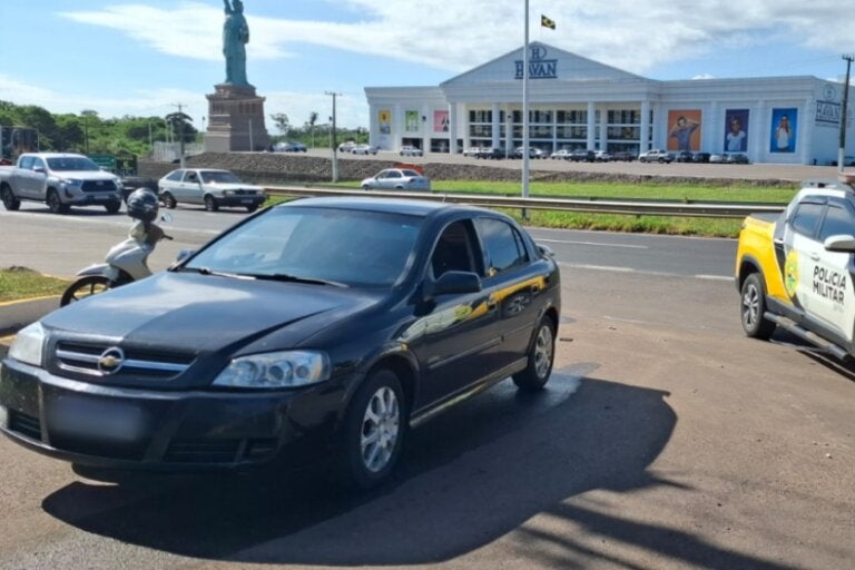 Colisão entre Astra e Biz deixa duas pessoas feridas na PR-323 em Umuarama