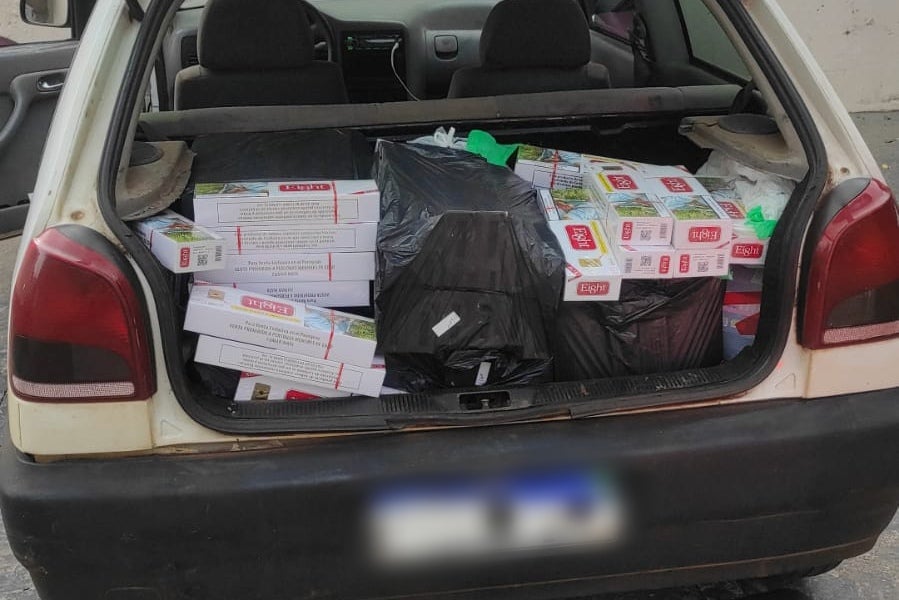 Mercadorias estrangeiras são apreendidas pela Receita Federal e PM em Tapejara