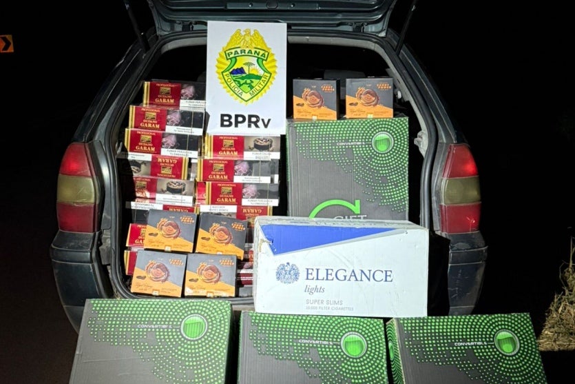 Perseguição na PR-180 termina com apreensão de veículo com cigarros e estimulantes sexuais