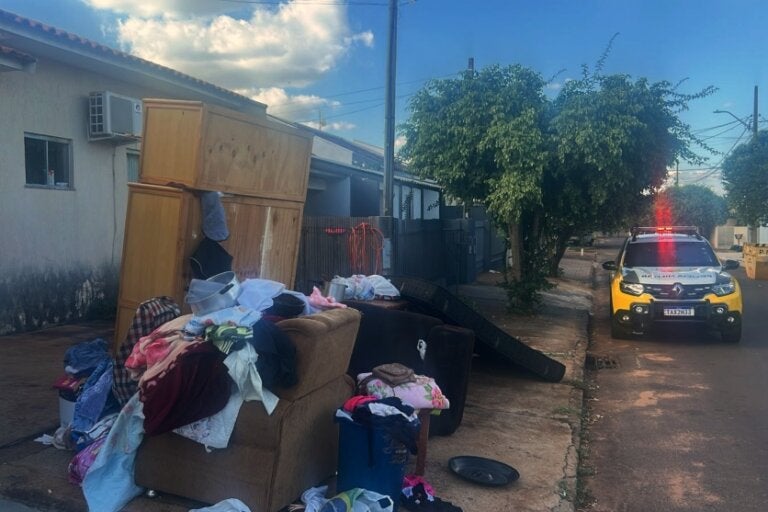 Mulher denuncia tentativa de estrangulamento após crise de ciúmes em Perobal