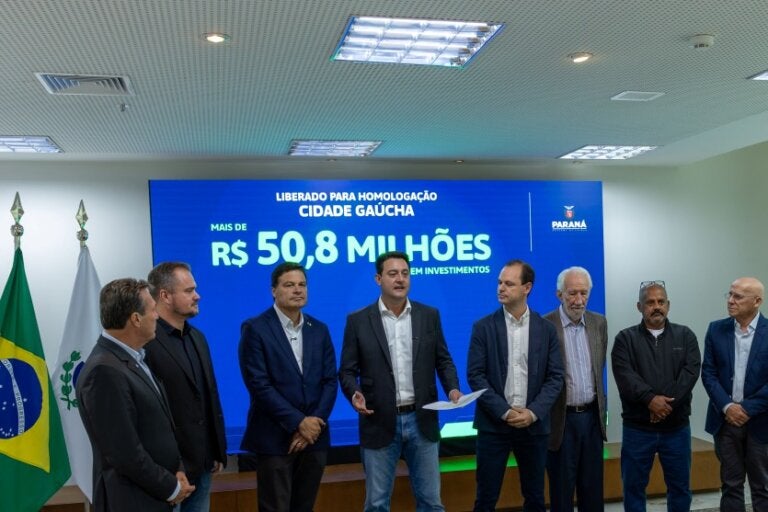 Reunião com Ratinho Junior e outros políticos para anúncio de investimento para o Noroeste do PR.