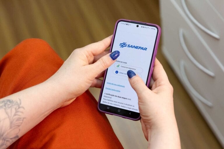 Clientes da Sanepar podem receber SMS com aviso de falta de água no imóvel