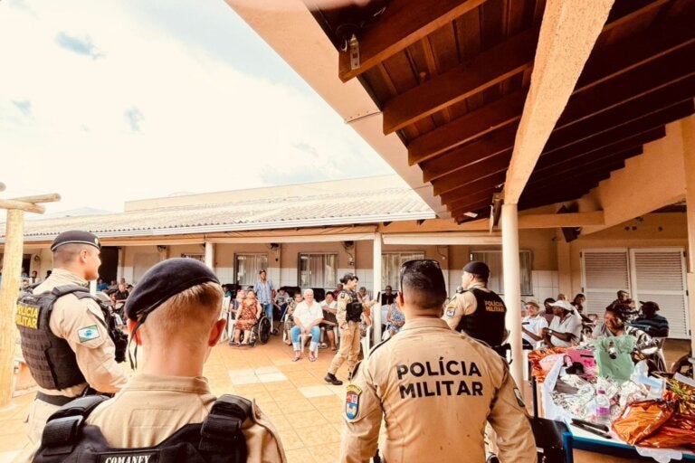 Polícia Militar e comunidade promovem Páscoa solidária para idosos do Lar Santa Faustina