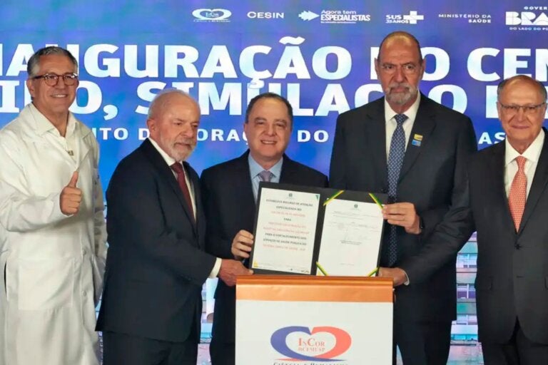 Governo sanciona lei para ampliar acesso a terapias contra câncer