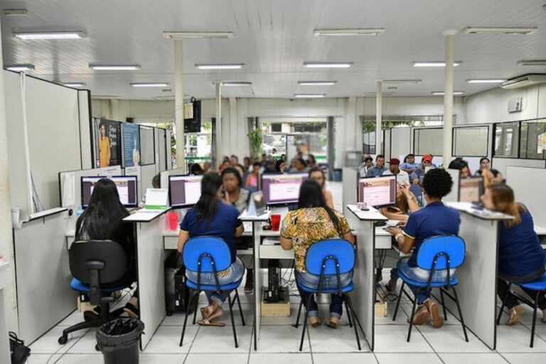 Agência do Trabalhador anuncia 304 vagas de emprego em Umuarama nesta quinta-feira