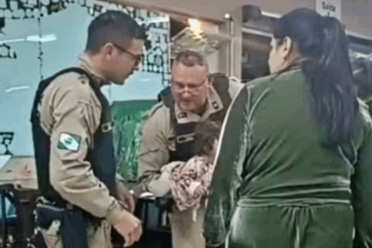 Polícia salva bebê engasgada em restaurante na BR-376 em Imbaú
