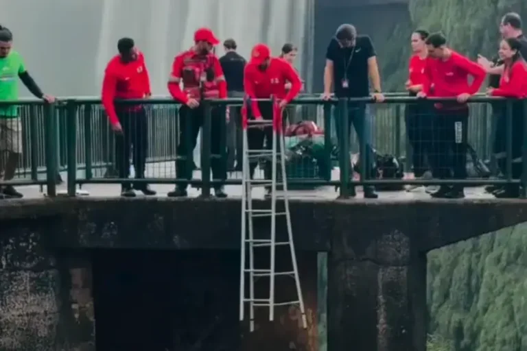 Parque realiza retirada de moedas nas Cataratas do Iguaçu; veja o vídeo
