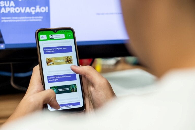 Enem Paraná completa um ano com cadastro de 250 mil estudantes