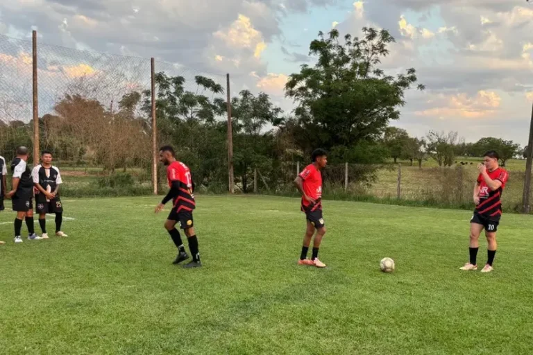 JR Martelinho de Ouro goleia Chape Sub-20 e entra no G10 do Ranking de Futebol Suiço