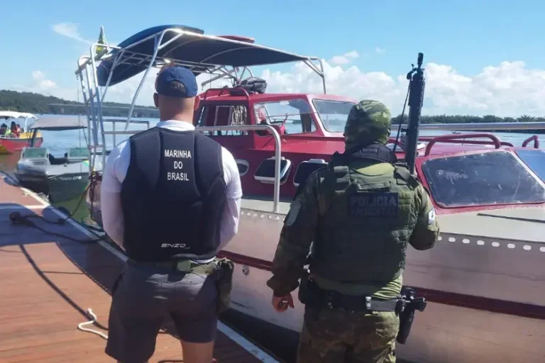 Polícia Ambiental recupera veleiro de R$ 800 mil e prende suspeito no Paraná