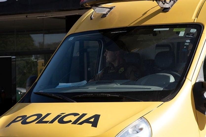 Homem faz ameaças durante atendimento de violência doméstica em Perobal
