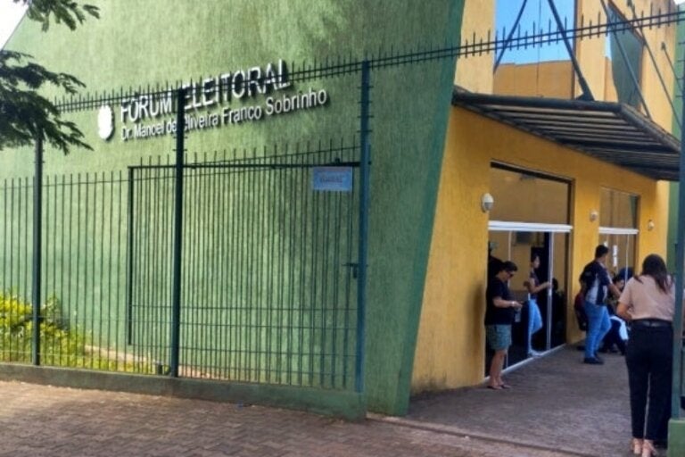 Fórum Eleitoral de Umuarama amplia atendimento antes do fechamento do cadastro