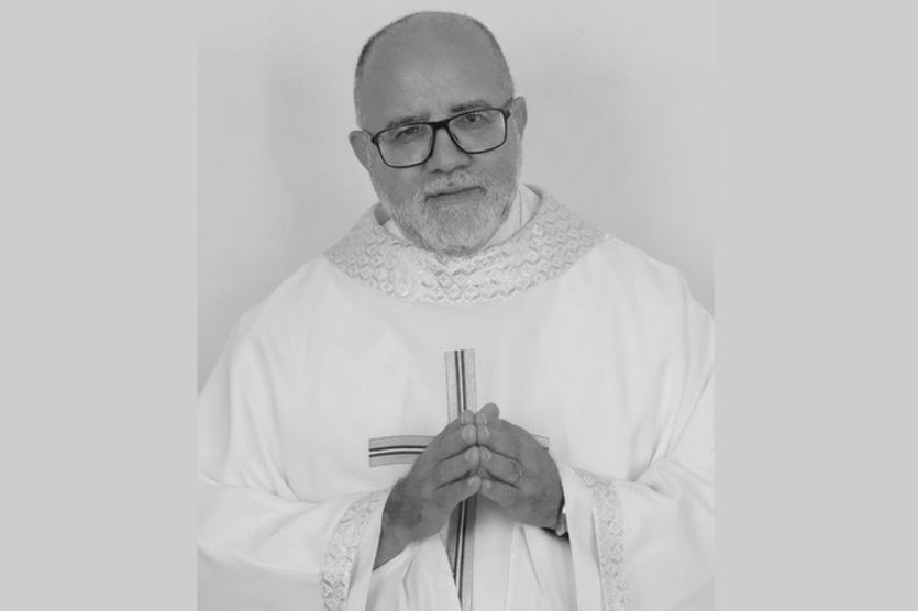 Velório do Padre Lailson acontece nesta segunda-feira na Catedral de Umuarama