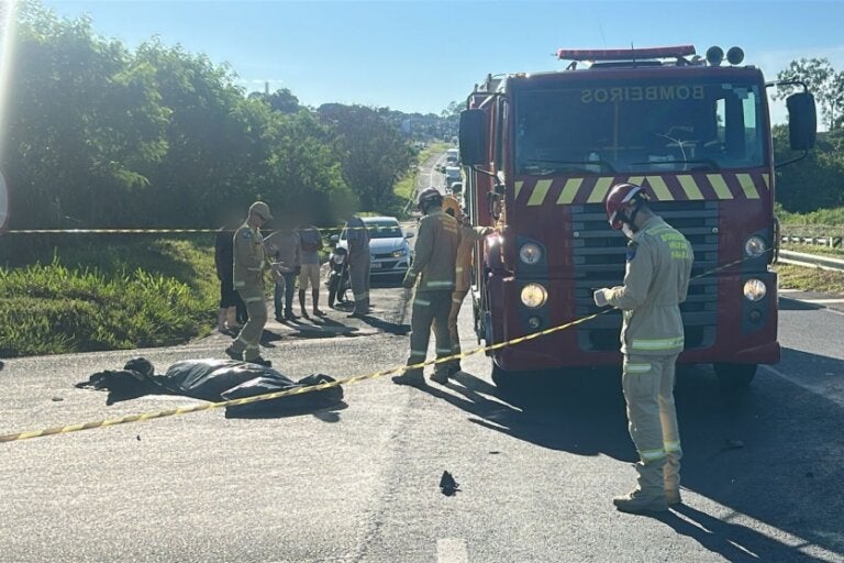 Motociclista de 37 anos morre em colisão com caminhão no trevo do Lar Santa Faustina