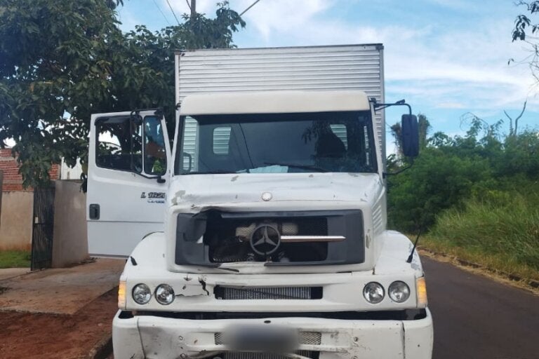 Motociclista de 27 anos morre atingido por caminhão em Cianorte