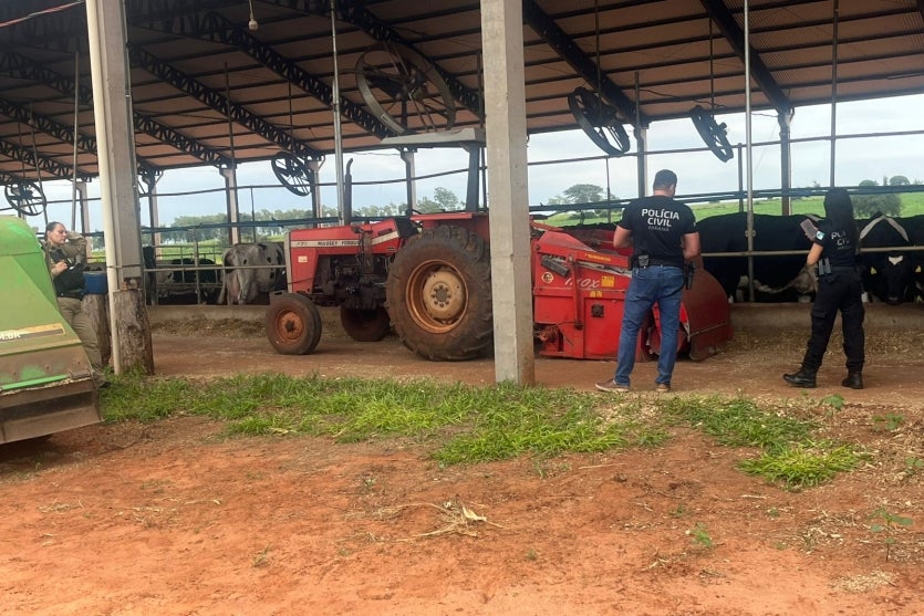 Homem morre após cair em máquina de ração no distrito de Elisa, em Xambrê