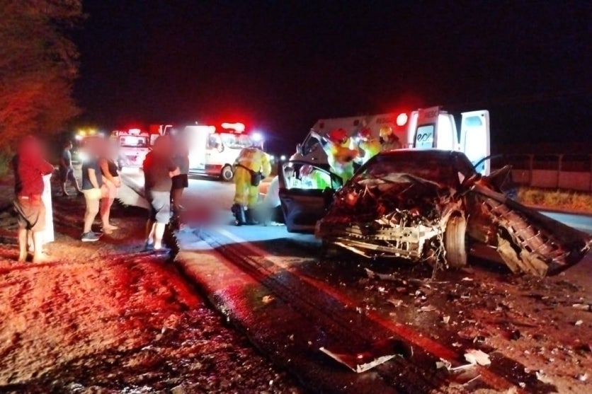Motorista de carro morre após bater na traseira de ônibus na PR-323 em Cruzeiro do Oeste