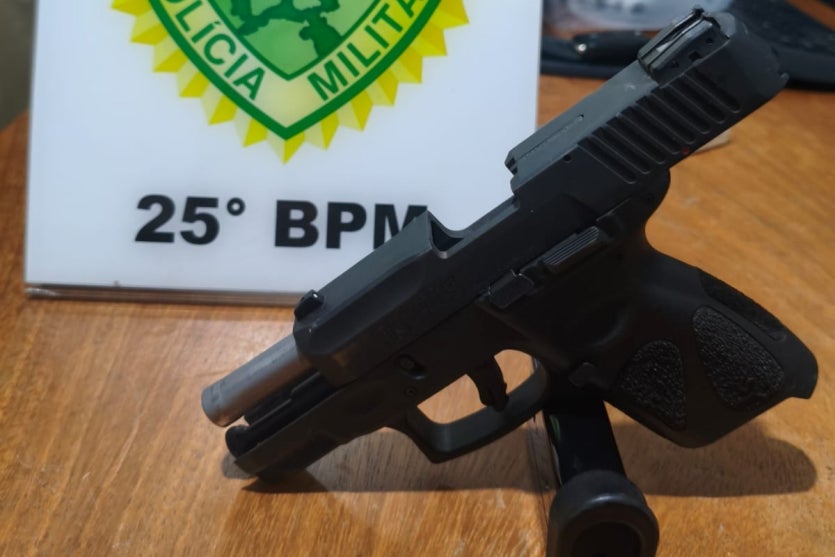 Homem é preso com pistola 9mm no Jardim San Martin, em Umuarama