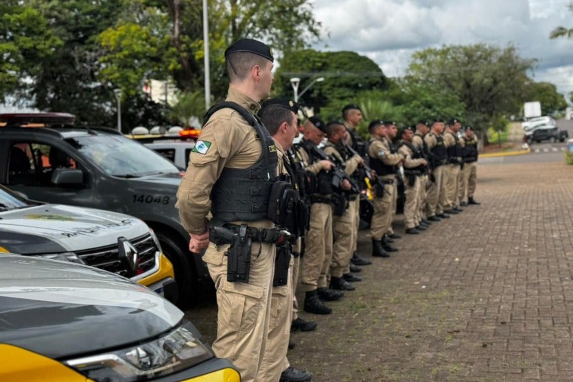 Policiais militares durante o lançamento da Operação Omnis em Cruzeiro do Oeste.
